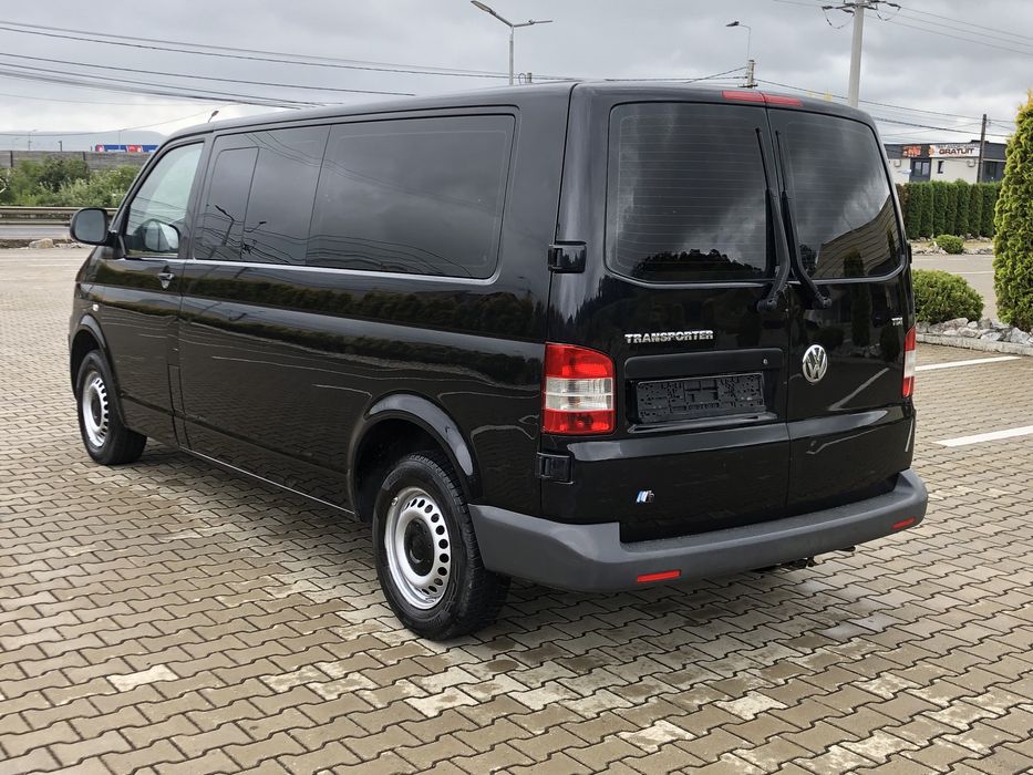 VW Transporter T5 lung 9 locuri an 2010 2.0tdi 102cp clima usi spate