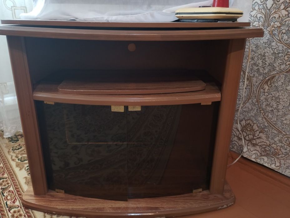 Продам вещи б.у не дорого цены уточняйте