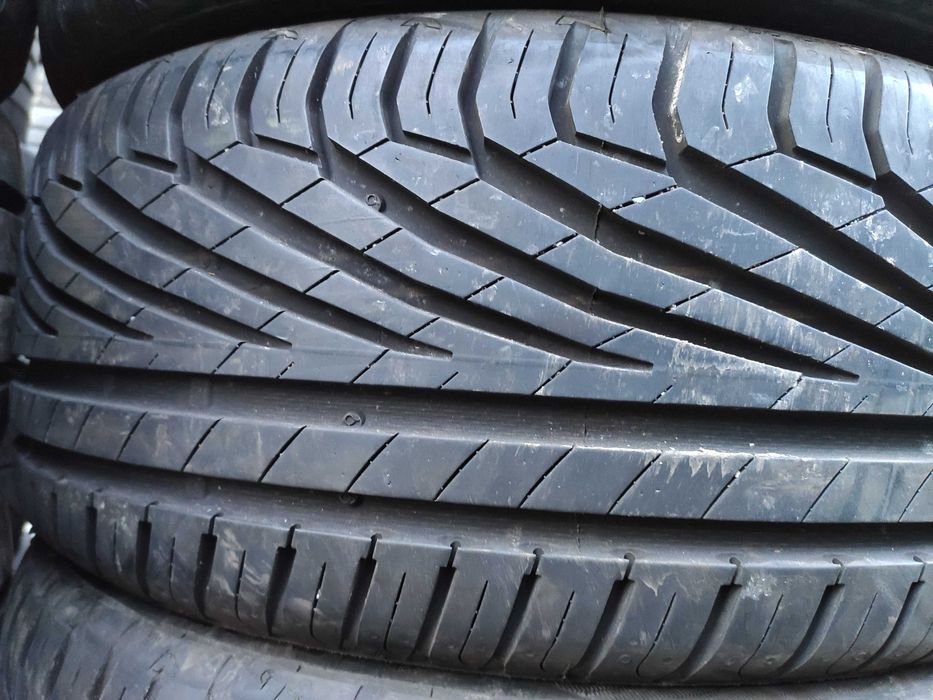 4бр Летни гуми 215 45 17 - Uniroyal -