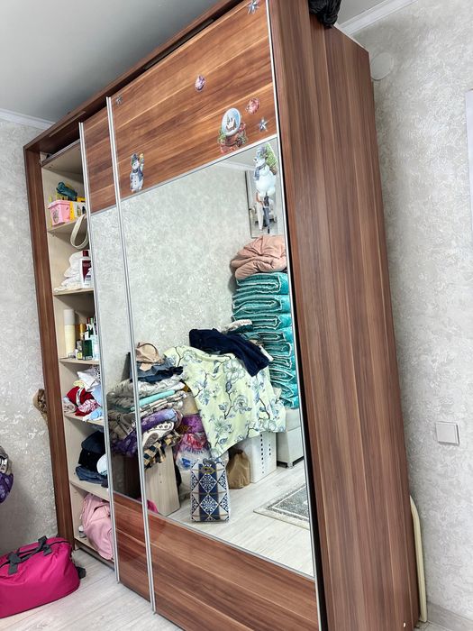 Продам шкаф для прихожей спальный