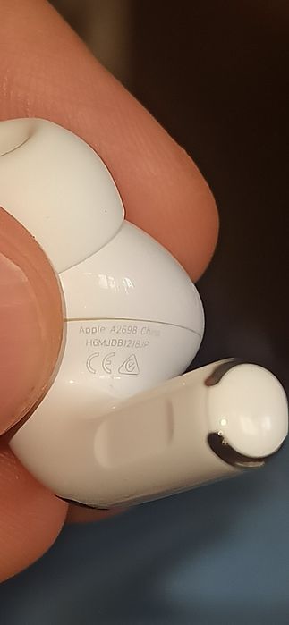 Оригинални Apple AirPods Pro 2 (MagSafe) – Отлично състояние