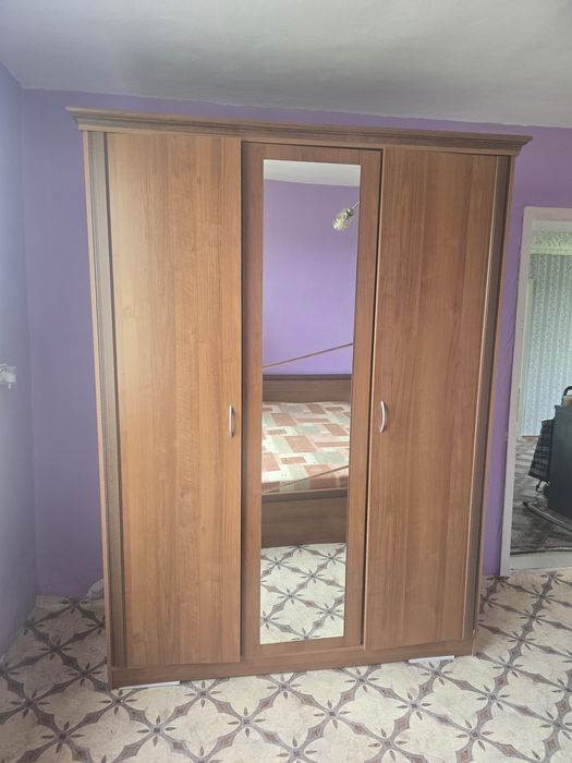 Легло и гардероб