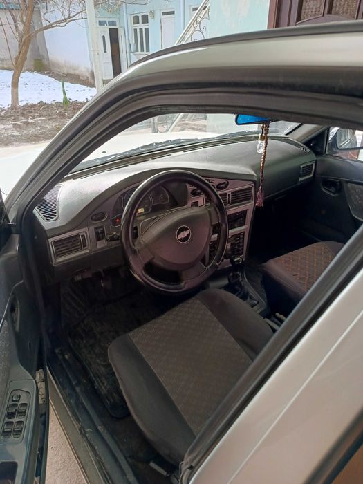 Некся 2 1.6  донс Сотилади 2010 йил