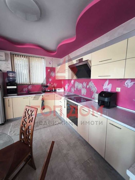 Продава се Къща в Варна, м-т Сълзица - 250 кв.м за 2380 €/кв.м - Снимка #2