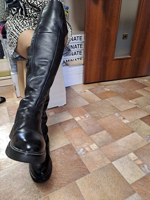 Продам Ботфорты кожанные