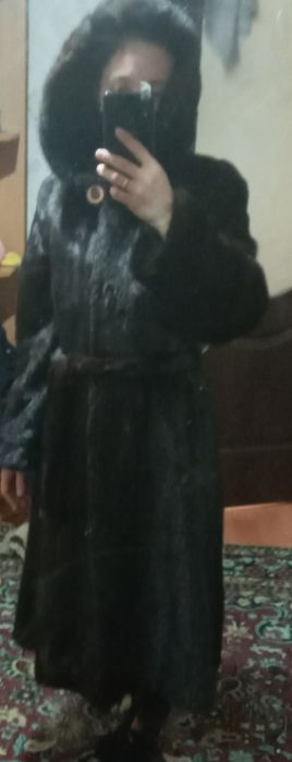 Продам норковую шубу.