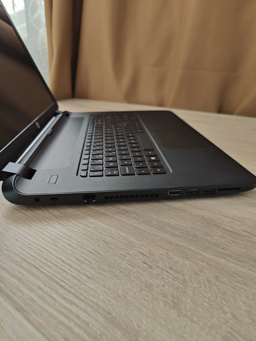 Laptop HP 17 inch