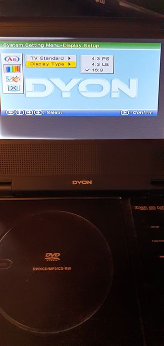 Dvd cu ecran Tv. DYON