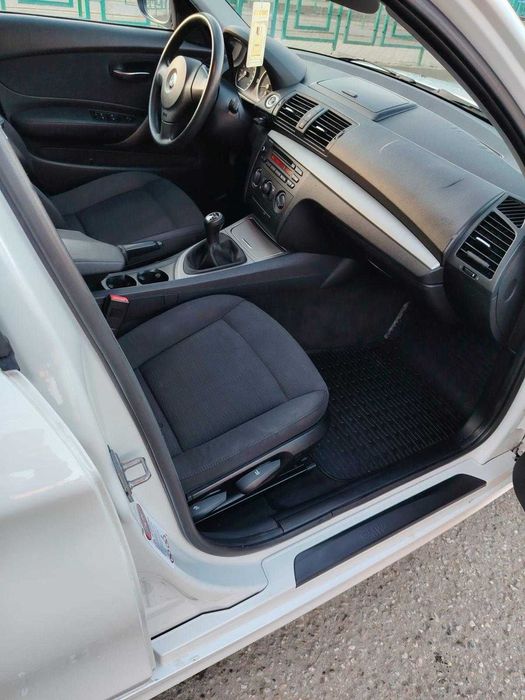 BMW 116 benzina 1.6 i 2010