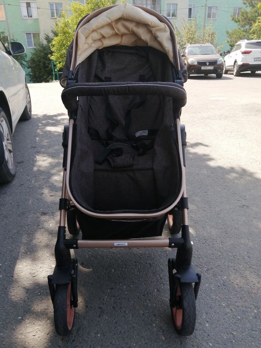 Продам срочно коляску в отличном состоянии трансформер