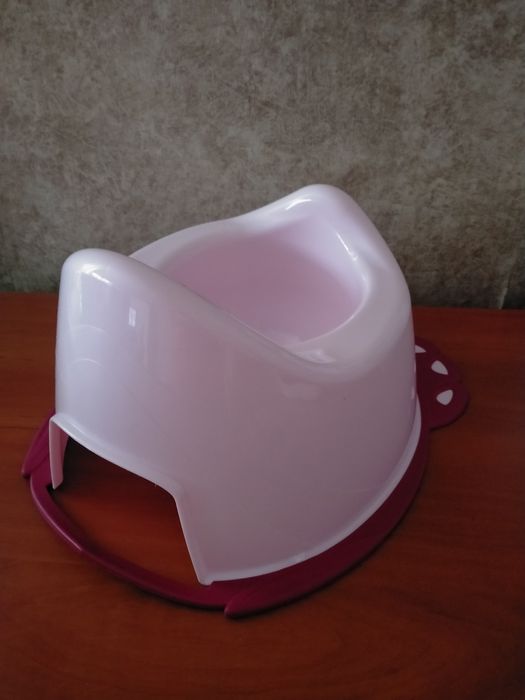 Продам горшок детский новый.