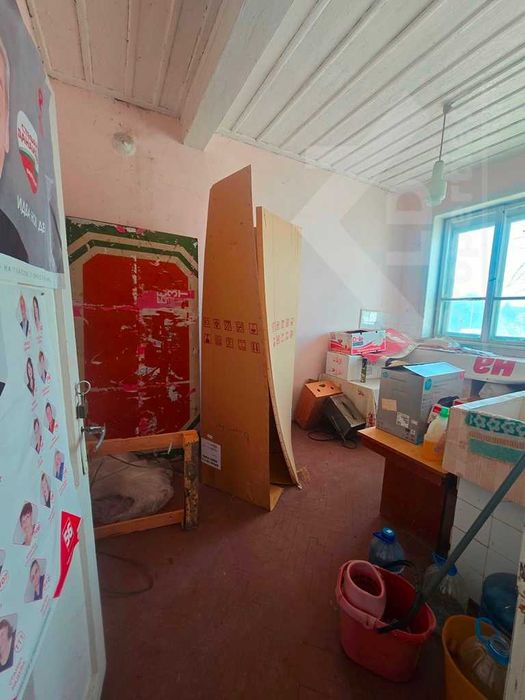 Двуетажна къща в центъра на гр.Вълчи дол