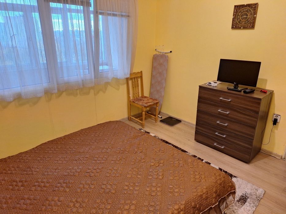 Дава се под наем Двустаен апартамент в Добрич, Дружба 2 - 70 кв.м за 306 € - Снимка #2