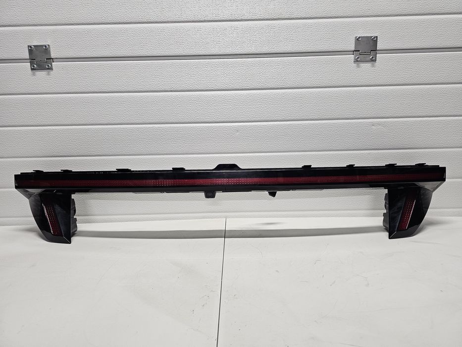 Stop spate central hayon Hyundai Tucson 4 cod : 92403N7120