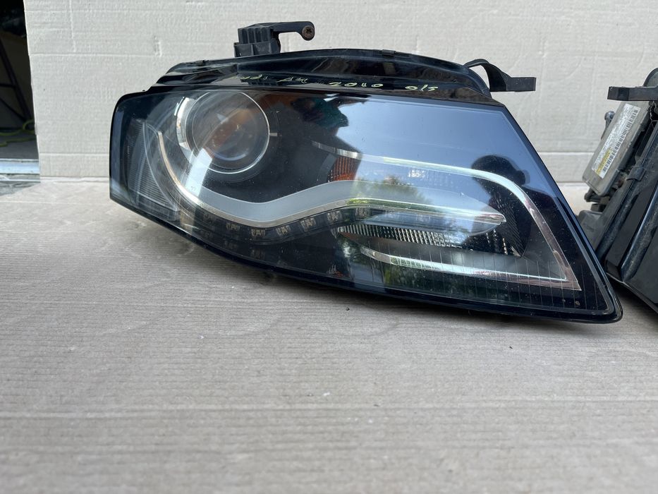 Far / Faruri Audi A4 B8 Bi-xenon LED Adaptiv
