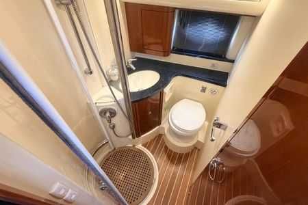 Fairline 40 phantom yachts луксозна яхта