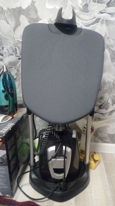 Утюг для одежды костюмов