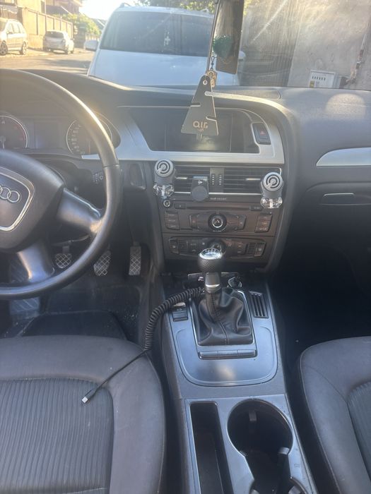 AUDI A4 2009 — imagine 2