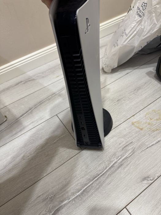 Ps 5 продаже с играми с джостиком с каробкой