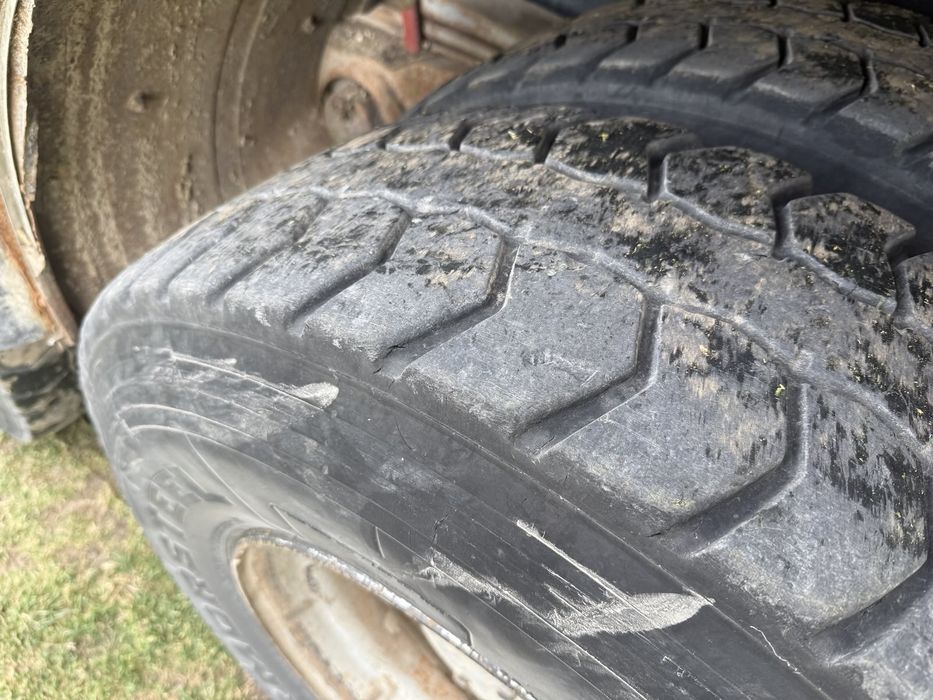 Ивеко тракер камион