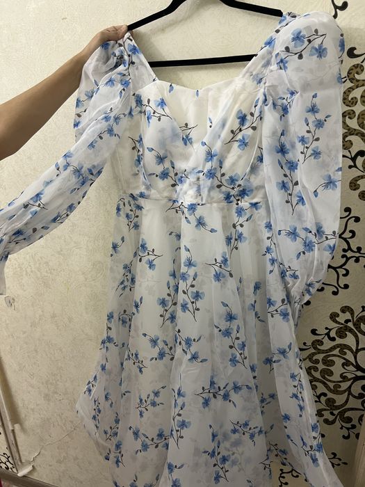 Продаются платья и пальто