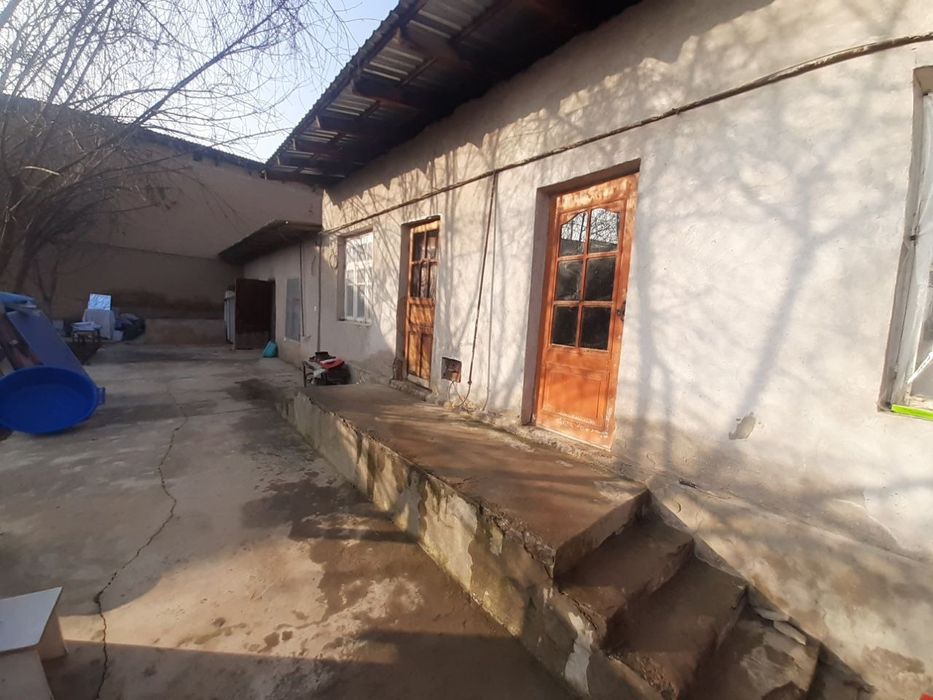 Uchaska sotiladi Nazarbek tekistilda 6sotx