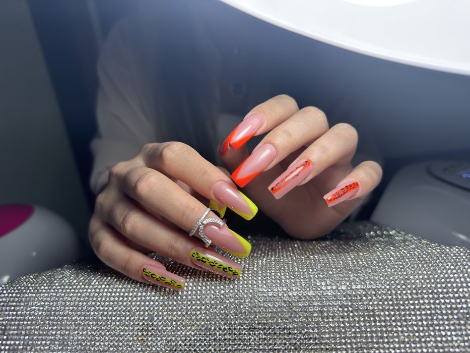 Гельвы покрытия маникюр