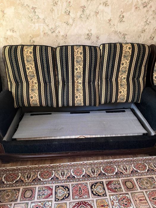 Диван  с креслами