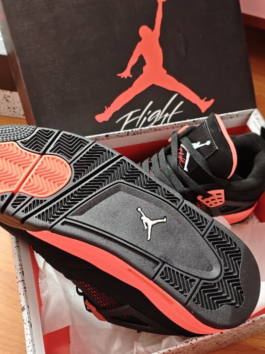 Jordan 4 red thunder