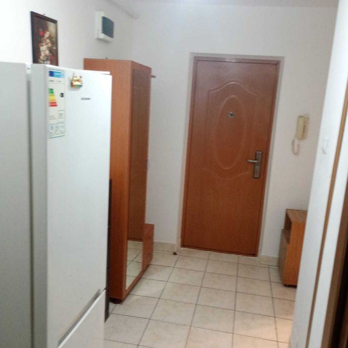 Inchiriez garsoniera