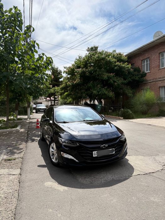 Malibu xl 2023 kraska tozza ideal holatda polniy navarot