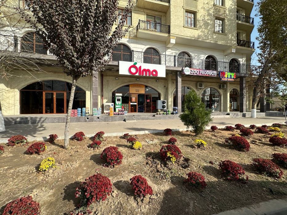 Нежилое вдоль дороги УзБум Под магазин,бутик офис