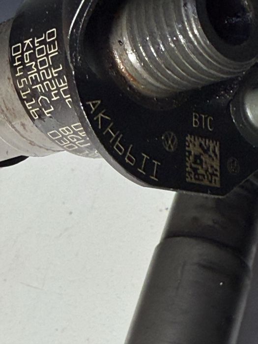 Инжектор за гориво дюзи Bosch VW AUDI SEAT SKODA 2.0 TDI 03L130277