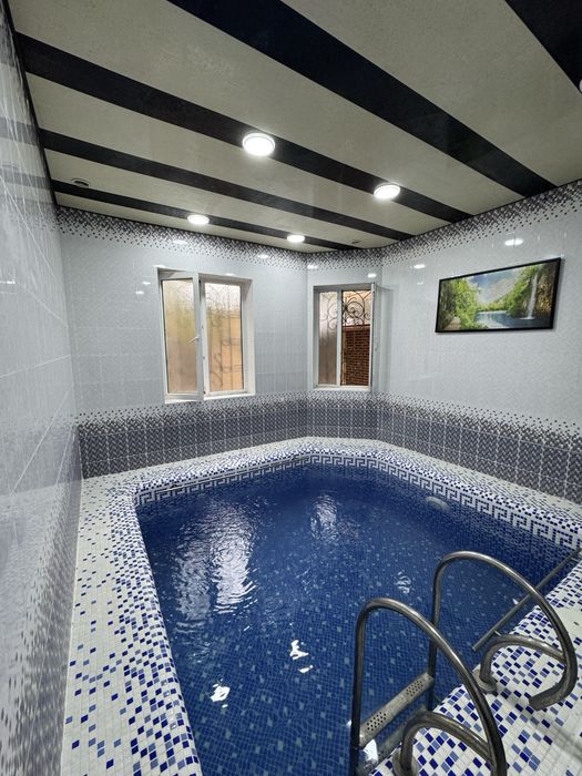 Yozning issiq kunida dam olish uchun fayzli dachamizga marhamat!