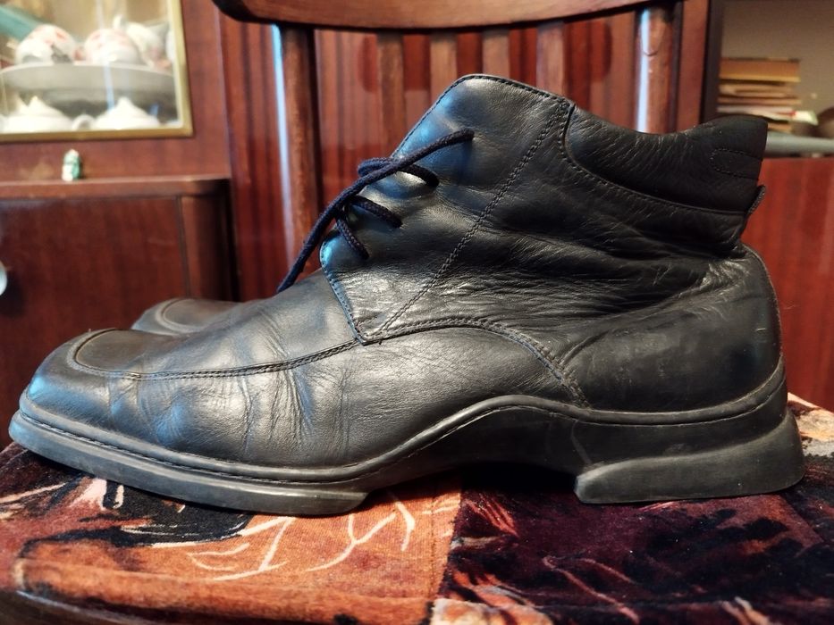 Продам кожаные ботинки