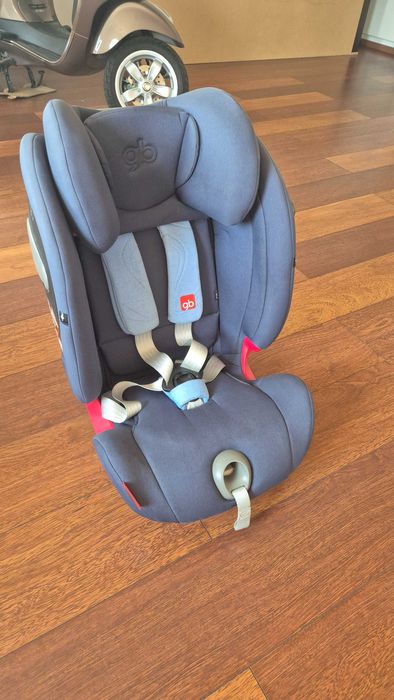 Scaun auto cu Isofix GB Everna-Fix , 9 - 36 Kg