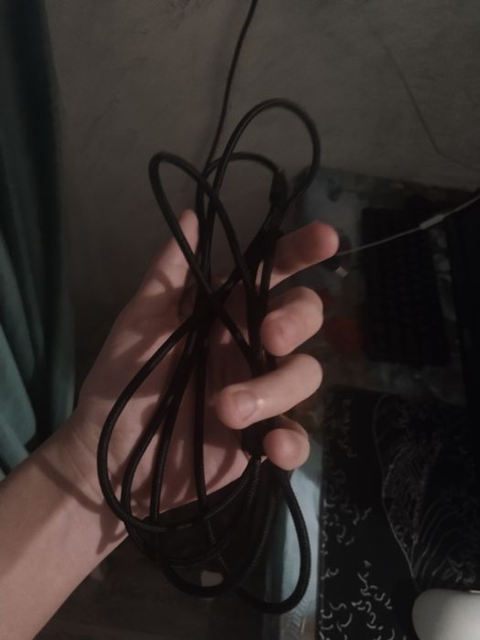 Продам клавиатуру