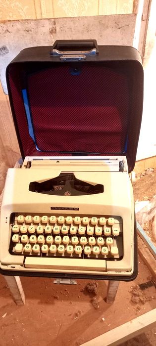 Пишеща машина Марица 12 в много добро състояние