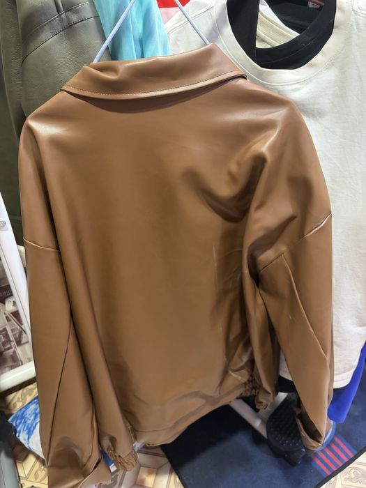 Продам куртку под кожанку