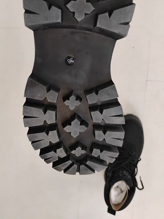 Боти с висока подметка