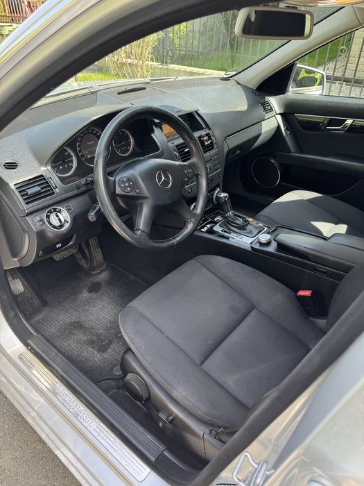 Мерцедес w204 седан автомат 2.2 дизел