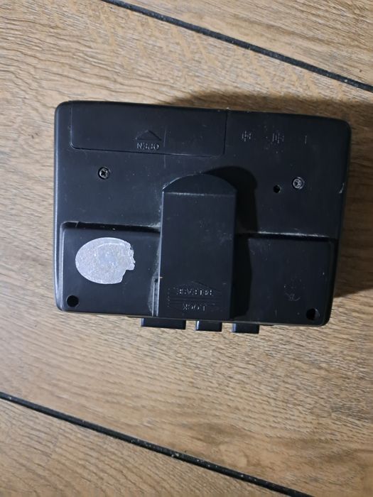 Кассетный плеер на батарейках