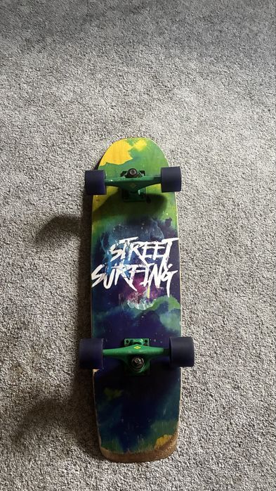 Longboard Street surfing