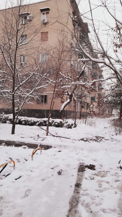 Продажа. 2х комнатная Мирзо-Улугбекский р-н , жилая можно и под офис