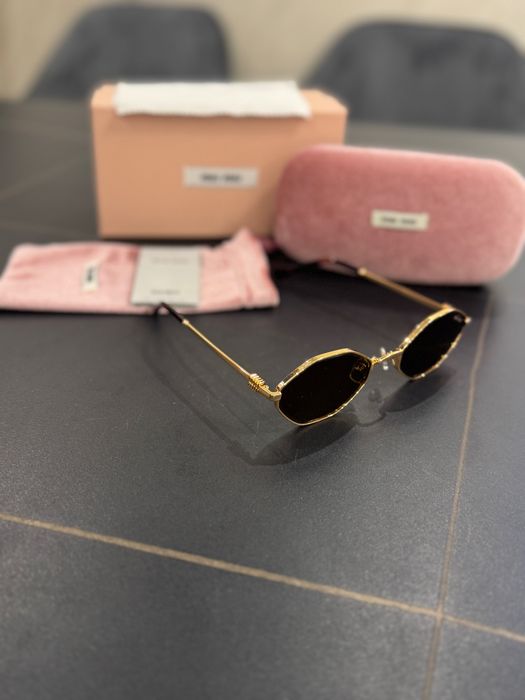 Дамски очила MIU MIU