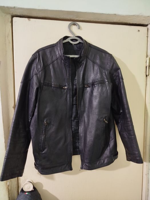 Продам из натуральной кожи.