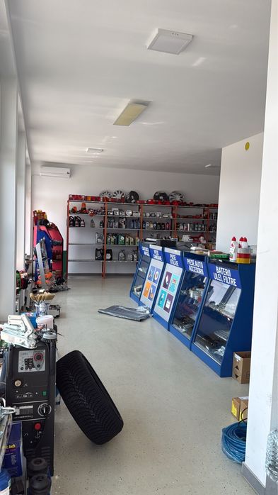 Inchiriez spatiu comercial centura etajul 1