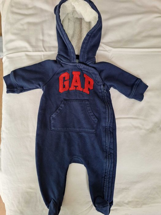 Две английски гащеризончета