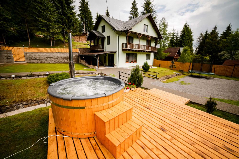 Cazare Toplița. Cabana cu ciubăr in apropierea pârtiei de schi !