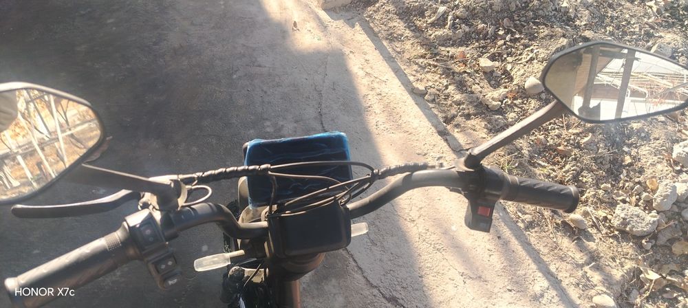 Skuter sotiladi yangi mingani odam yoqligi un sotyapman